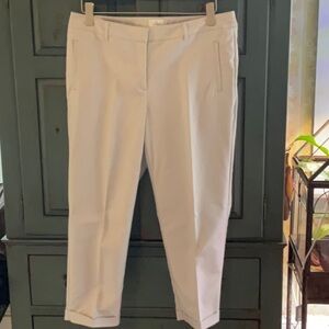 NWOT Light Gray Chicos So Sliming Crops size 2.5